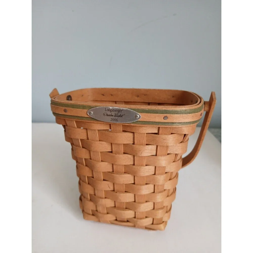 Longaberger 2006 Dresden Basket w Protector & Liner Signed Bottom